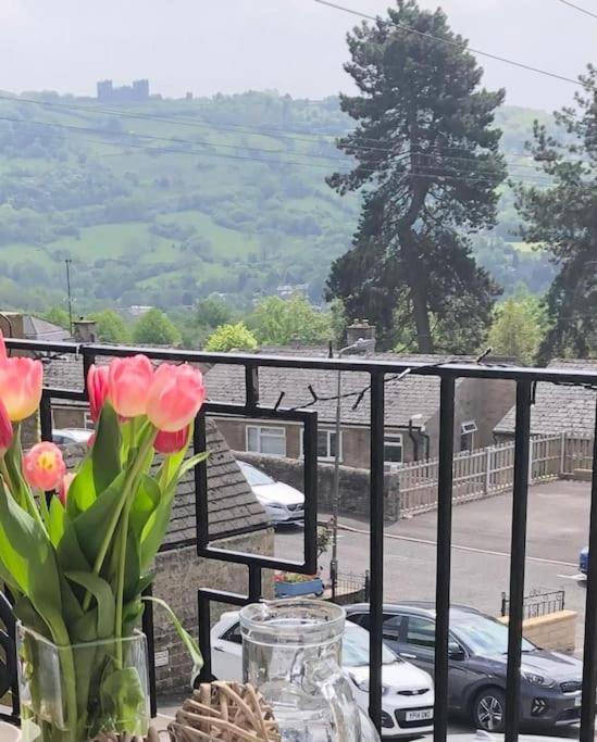Hilltop House Is A Welcoming 2 Bedroom Property Matlock  Dış mekan fotoğraf