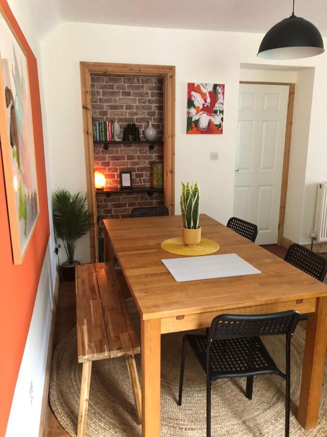 Hilltop House Is A Welcoming 2 Bedroom Property Matlock  Dış mekan fotoğraf